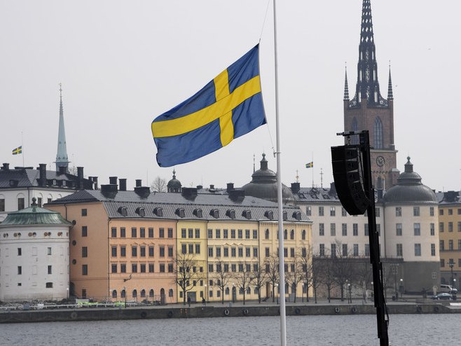 Švedska podnosi zahtjev za članstvo u NATO