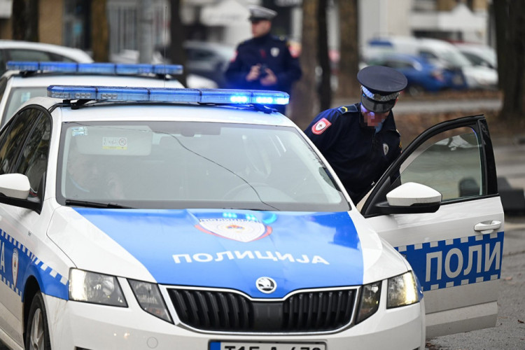 Velika policijska akcija u Prijedoru, više uhapšenih