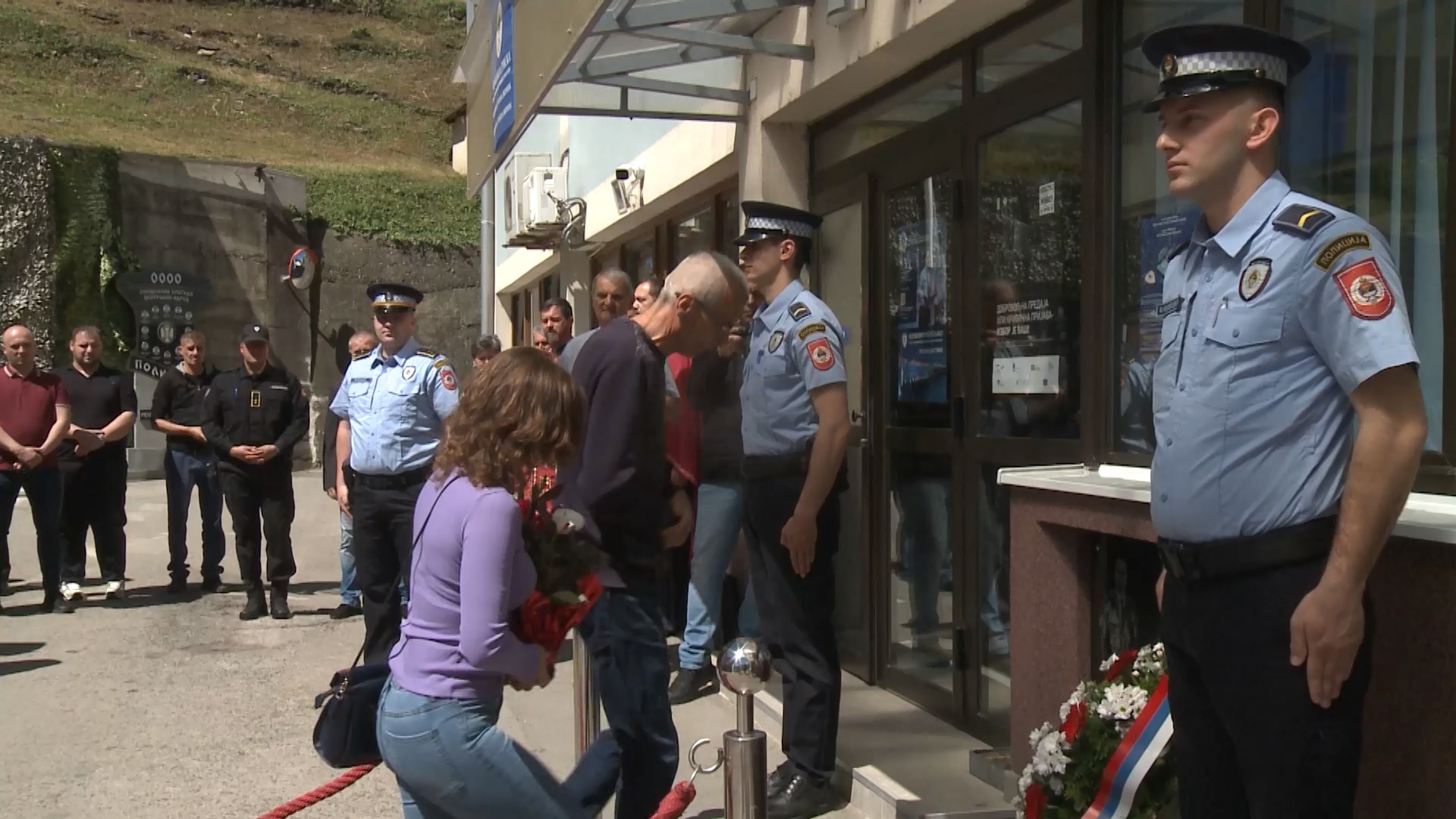 Deveta godišnjica napada na policijsku stanicu u Zvorniku (VIDEO)