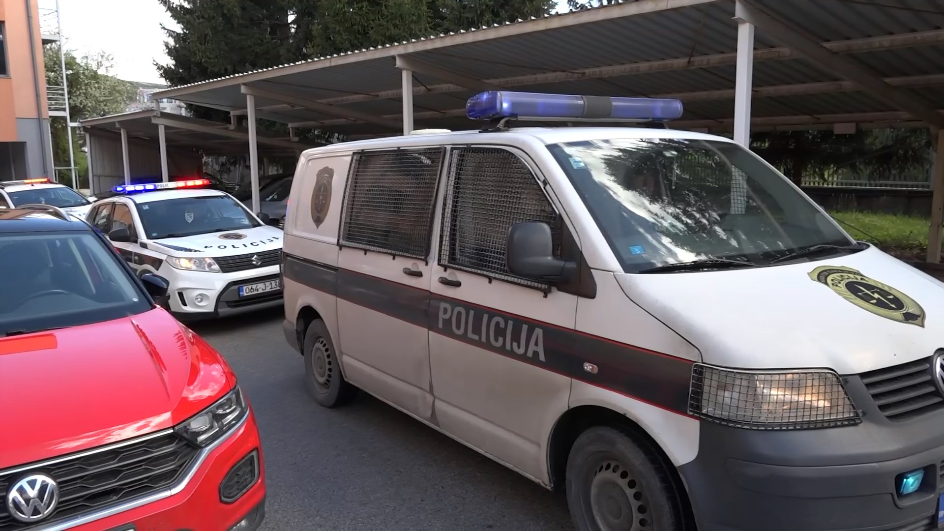 Granična policija hapsi krijumčare u tri kantona, ostvarili novčanu korist od šest miliona KM (VIDEO)