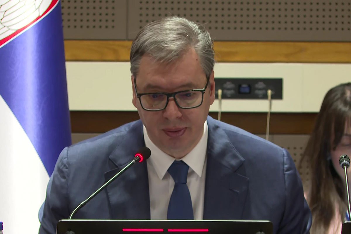 Vučić: Nisam optimističan po pitanju rezolucije o Srebrenici