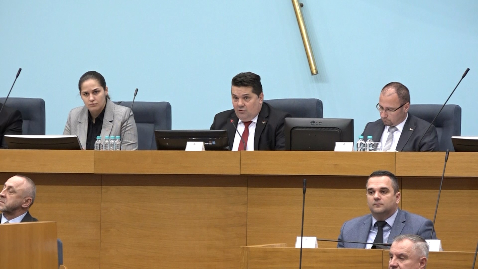 Reakcije iz Srpske: Rezolucija privatni akt Lagumdžije (VIDEO)