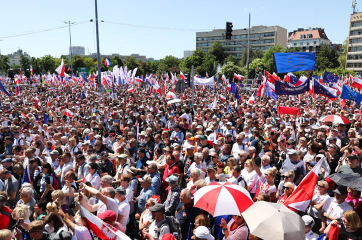 Pola miliona Poljaka izašlo na ulice