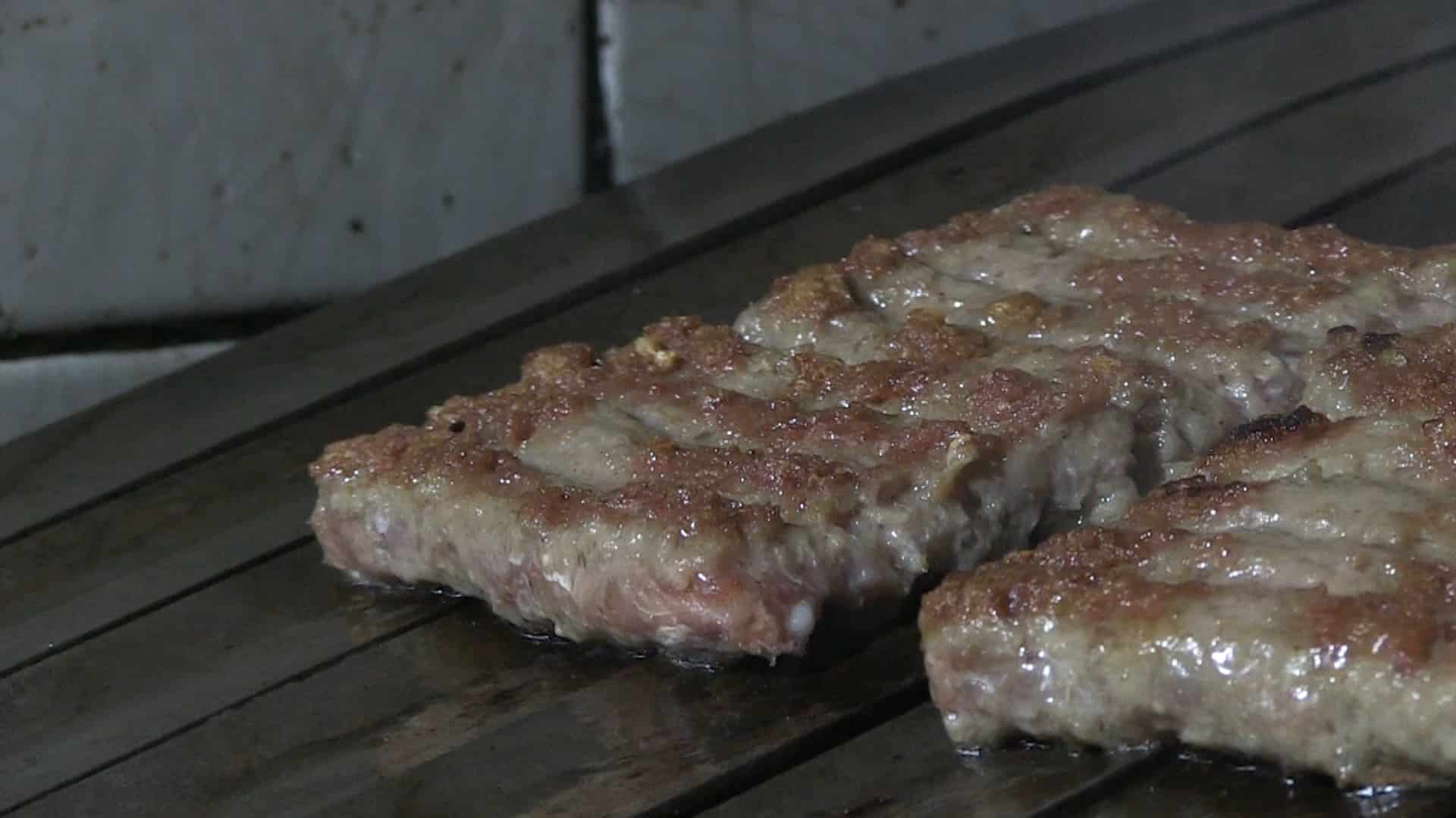 “Banjalučki ćevap” zvanično postao zaštićen brend (VIDEO)