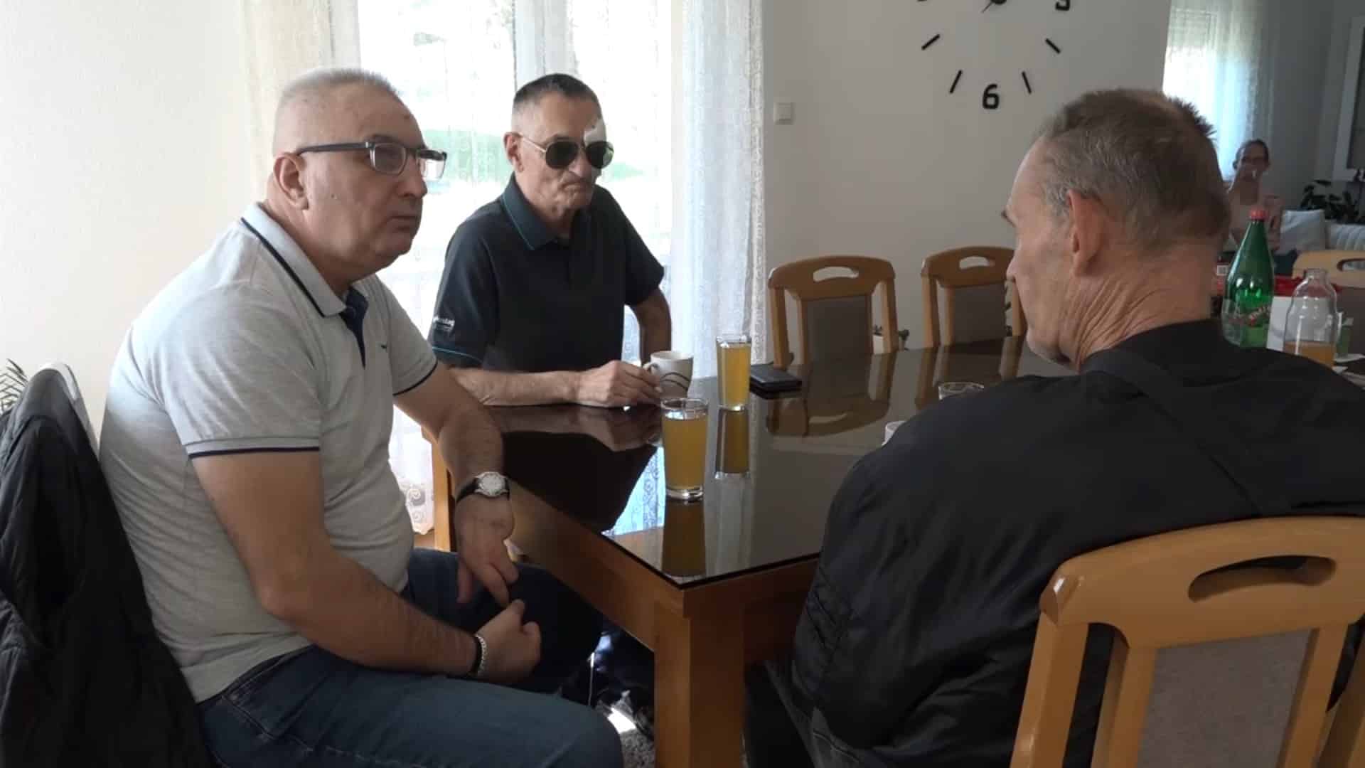 Organizacija slijepih Prnjavor obišla svoje članove povodom “Dana bijelog štapa” (VIDEO)