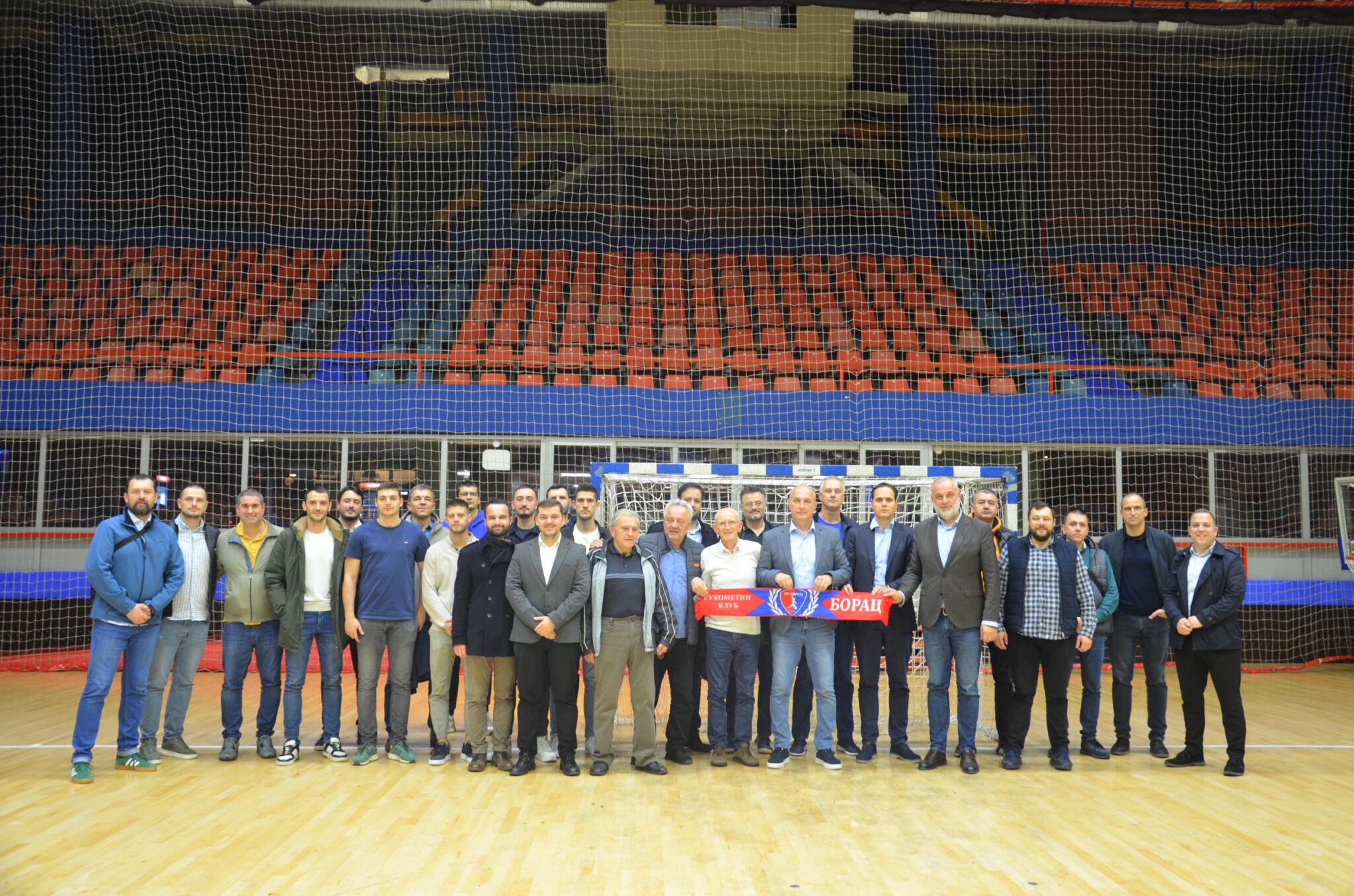 Smijenjen aktuelni i postavljen novi Upravni odbor RK Borac m:tel (FOTO)