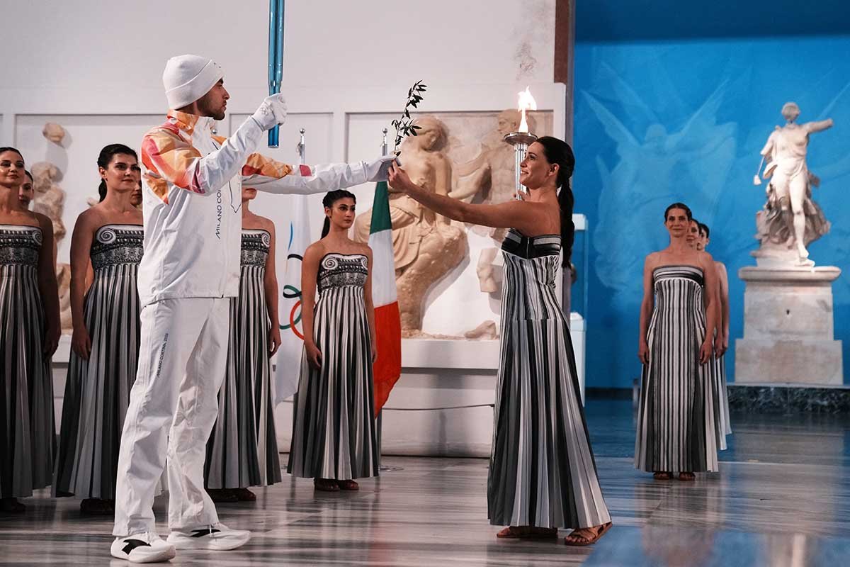 Zapaljen plamen ZOI 2026: Baklja se sprema za put ka Milanu i Kortini