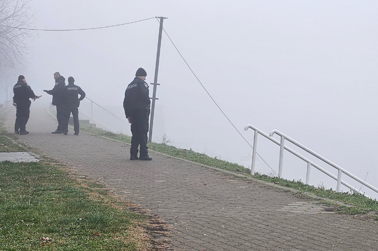 Tragedija na Savi: Prevrnuo se čamac pun migranata (VIDEO)