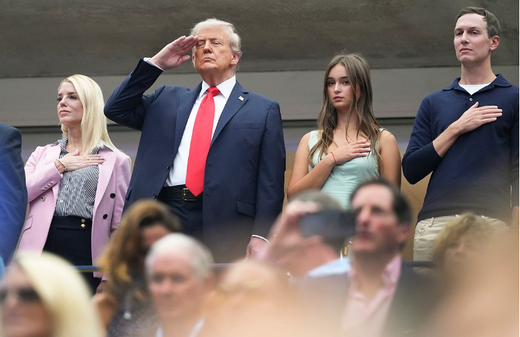 Trampov zet ostrvo na Jadranu pretvara u turistički raj (VIDEO)