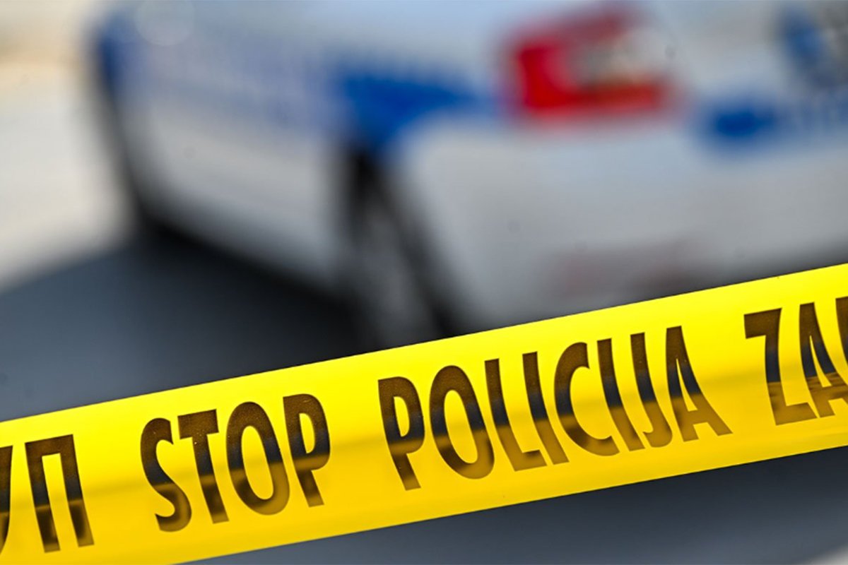 Teško povrijeđena pješakinja, prevezena u UKC RS: Na nju naletio mercedes